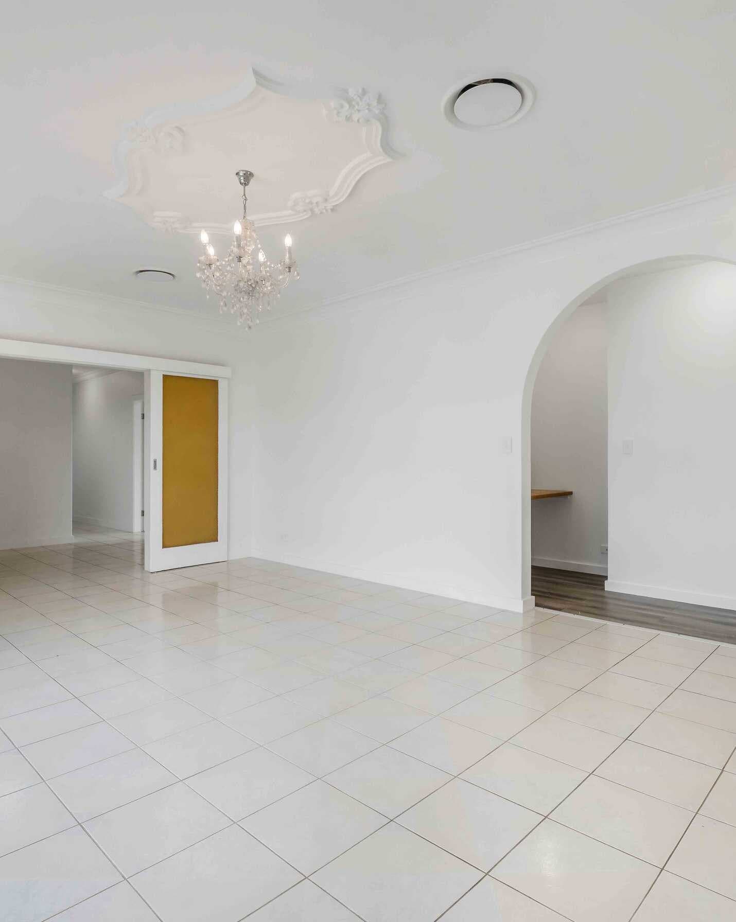 445 Hoxton Park Road Hinchinbrook, Hinchinbrook - Thumbnail 2