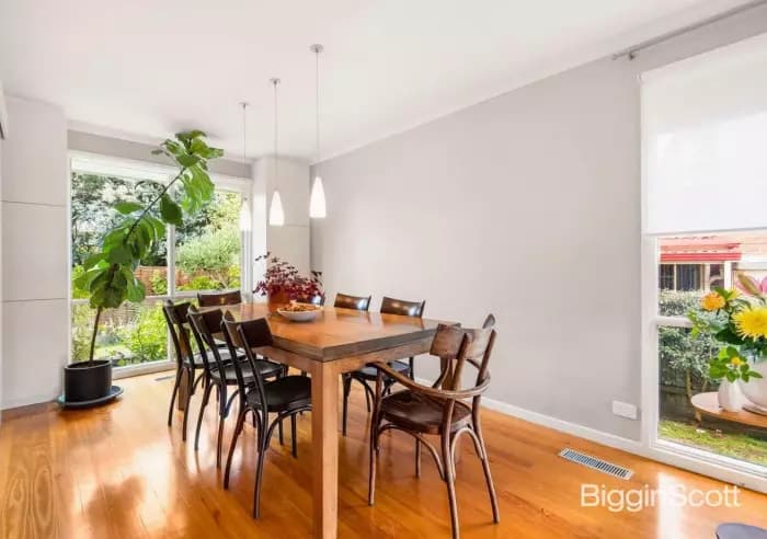 16 Calderwood Avenue, Wheelers Hill, VIC, Wheelers Hill - Thumbnail 4