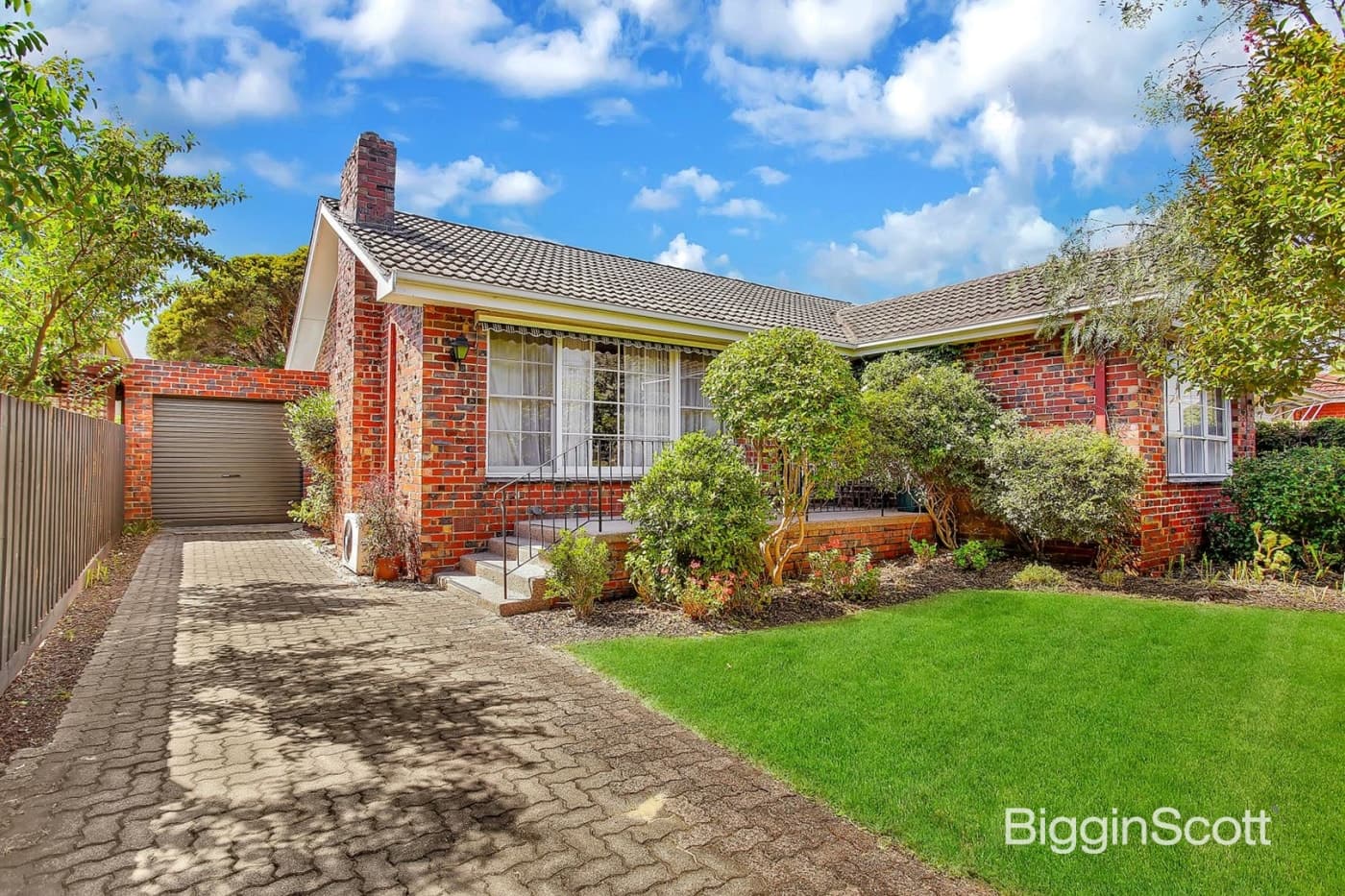 52 Lindisfarne Drive, Burwood East, VIC, Burwood East - Image 1