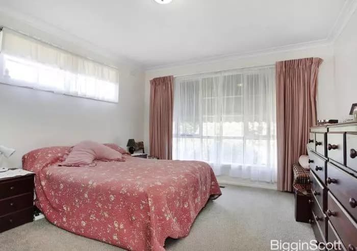 52 Lindisfarne Drive, Burwood East, VIC, Burwood East - Thumbnail 4