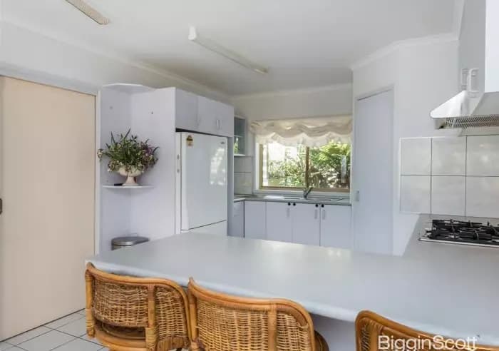 85 Strathavan Drive, Berwick, VIC, Berwick - Thumbnail 4