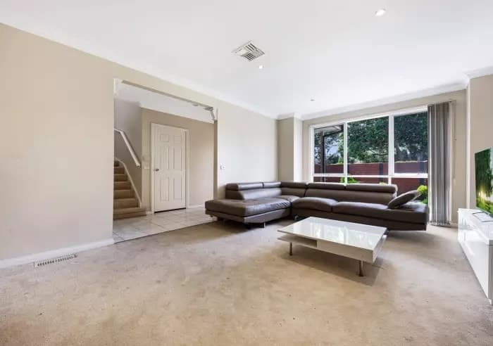 1/4 Hinkler Road, Glen Waverley, VIC, Glen Waverley - Thumbnail 3