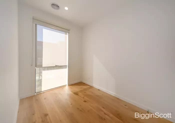 26 Northcote Circuit, Burwood East, VIC, Burwood East - Thumbnail 3
