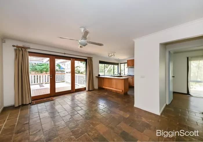 4 Marykirk Drive, Wheelers Hill, VIC, Wheelers Hill - Thumbnail 4