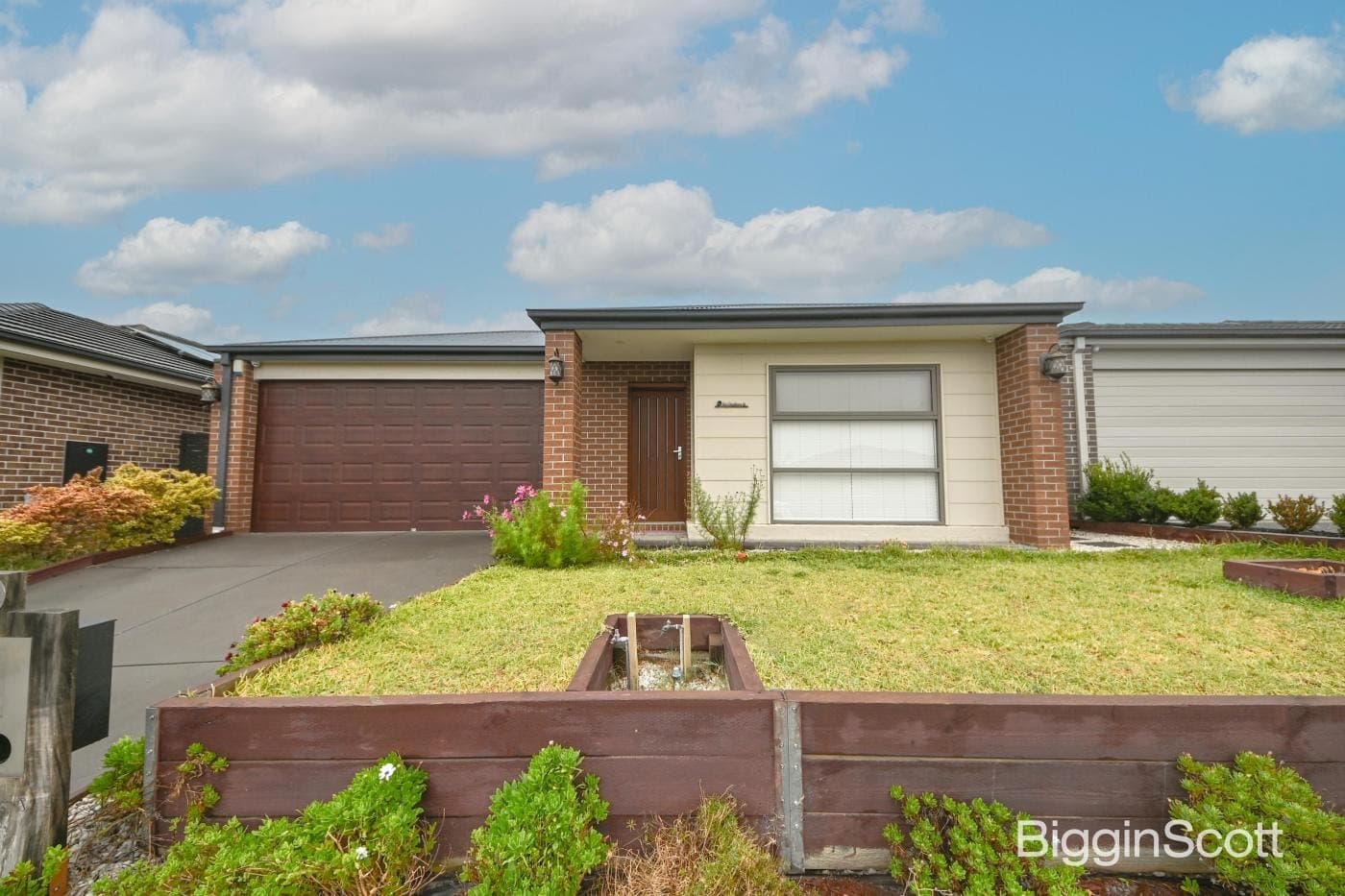 100 Moxham Drive, Clyde North, VIC, Clyde North - Image 1