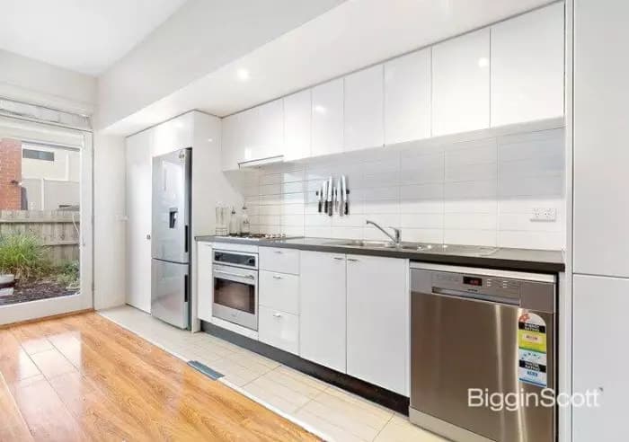 25B Browns Road, Clayton, VIC, Clayton - Thumbnail 4