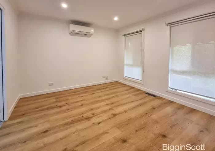 74 Callaghan Avenue, Glen Waverley, VIC, Glen Waverley - Thumbnail 4