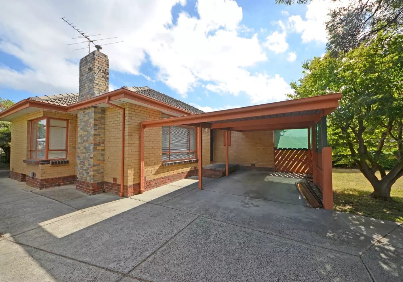 1/16 Melaleuca Drive, Glen Waverley, VIC, Glen Waverley - Thumbnail 2