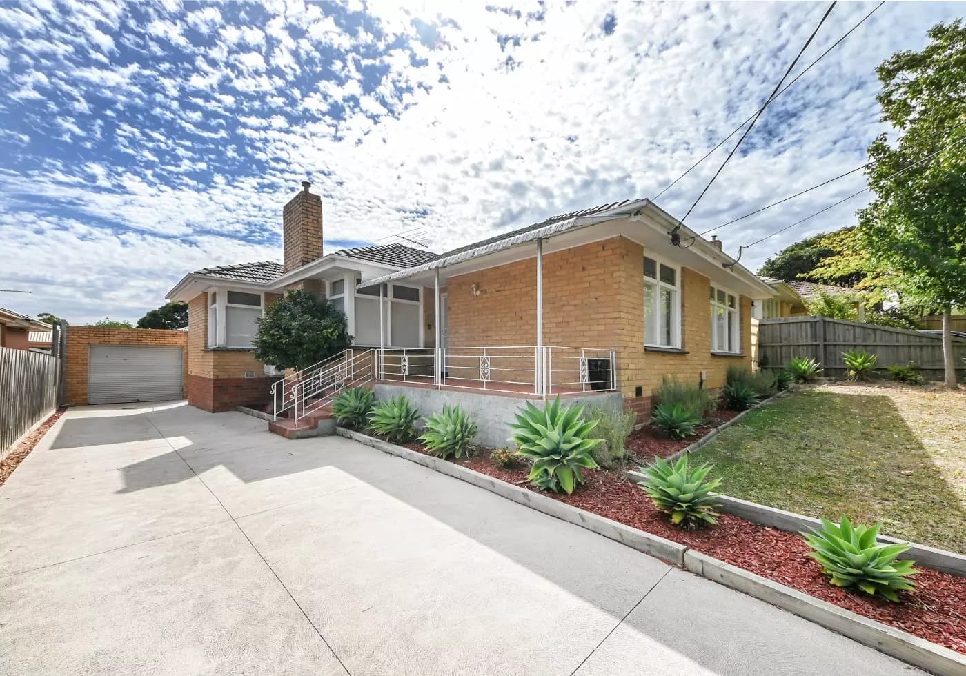 3 Lorraine Drive, Burwood East, VIC, Burwood East - Thumbnail 2