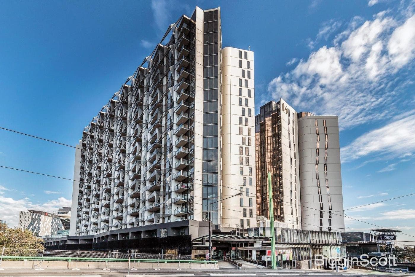 906/673 La Trobe Street, Docklands, VIC, Docklands - Image 1