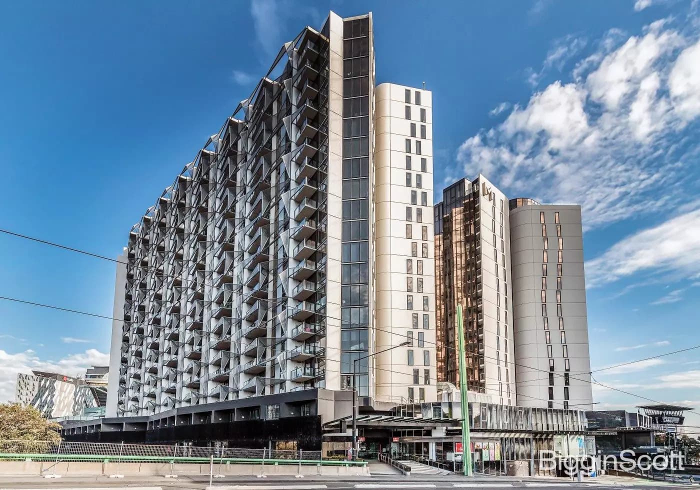 906/673 La Trobe Street, Docklands, VIC, Docklands - Thumbnail 2