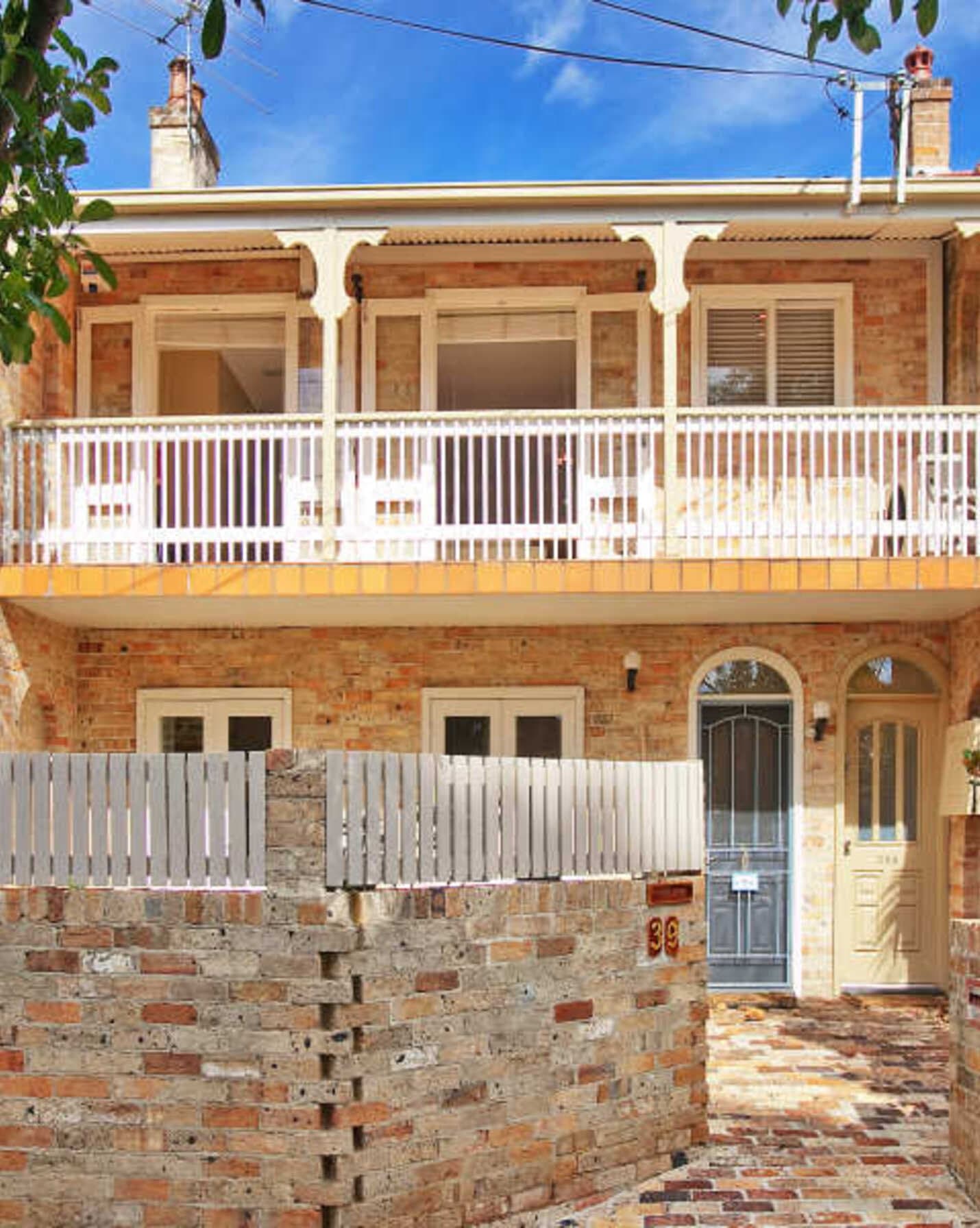 39A Burlington St Crows Nest, Nest - Image 1