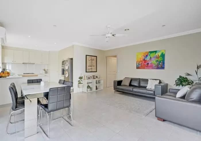 4 St Albans Street, Mount Waverley, VIC, Mount Waverley - Thumbnail 4