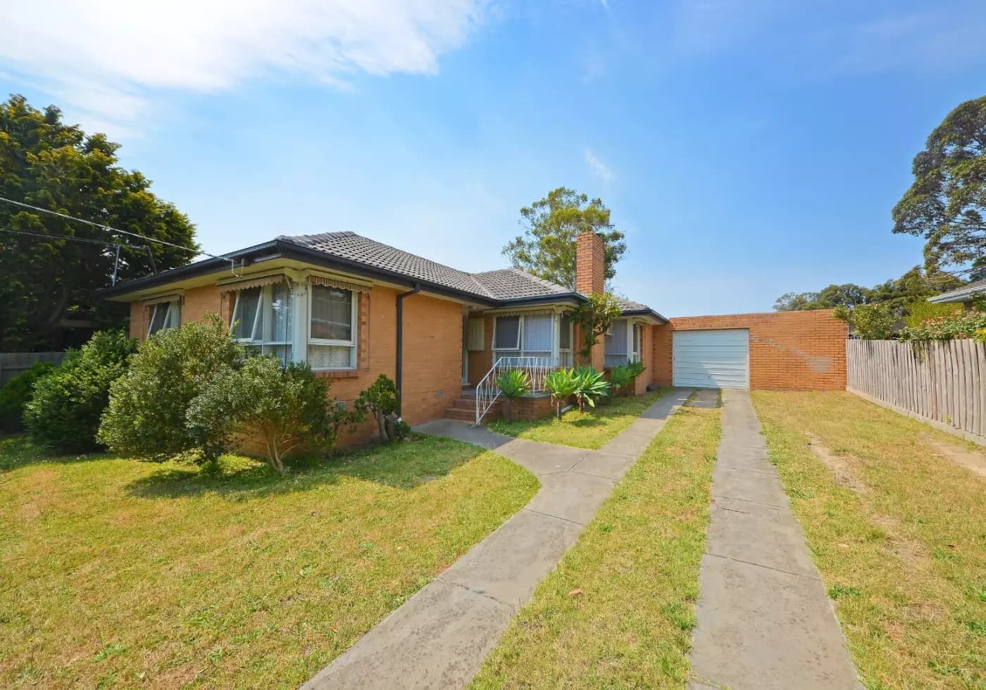 9 Avonhurst Drive, Glen Waverley, VIC, Glen Waverley - Thumbnail 2