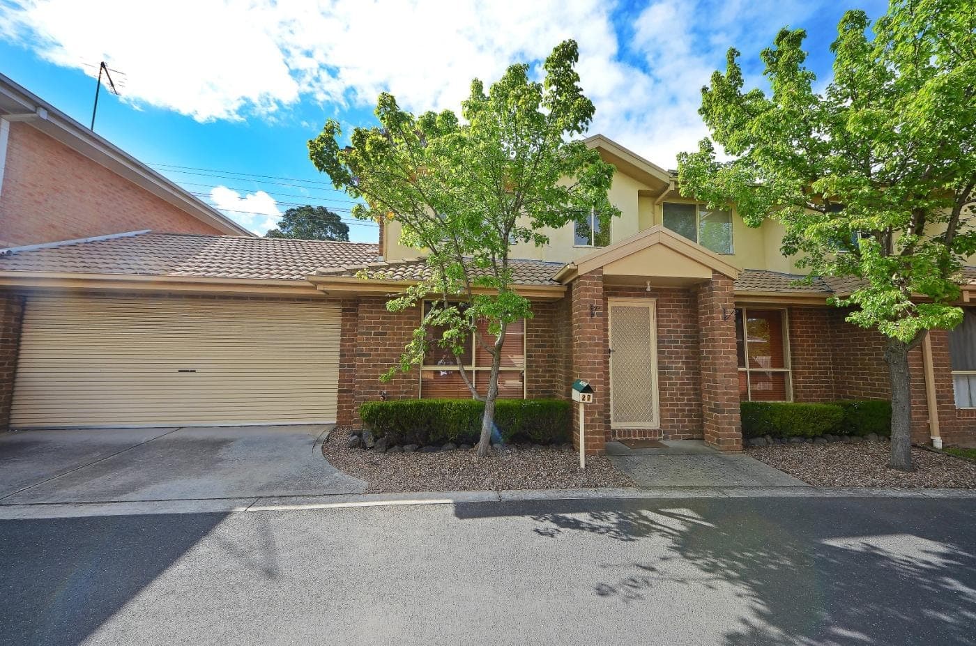 27 Gateway Close, Chadstone, VIC, Chadstone - Image 1