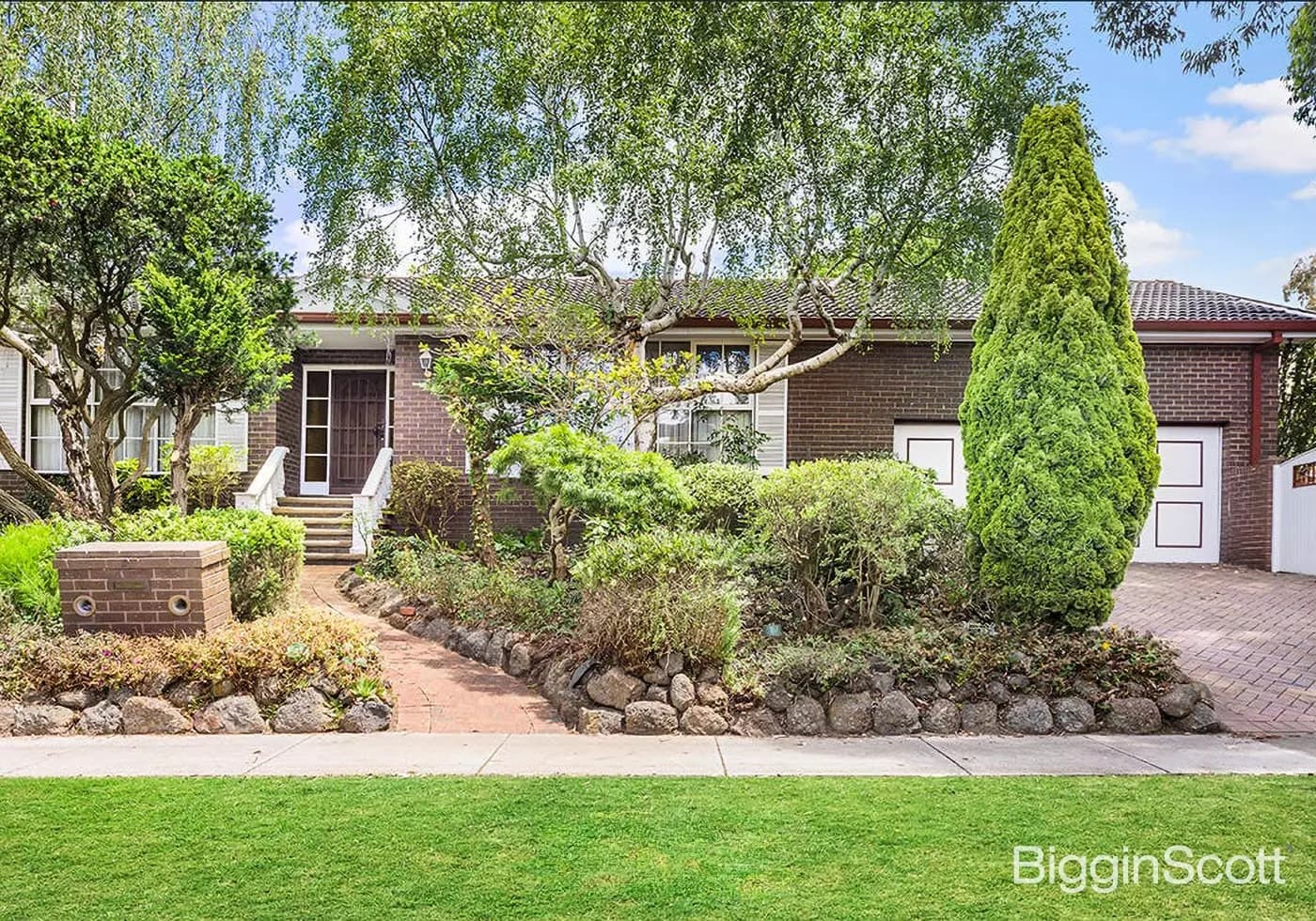 2 Torwood Avenue, Glen Waverley, VIC, Glen Waverley - Thumbnail 2