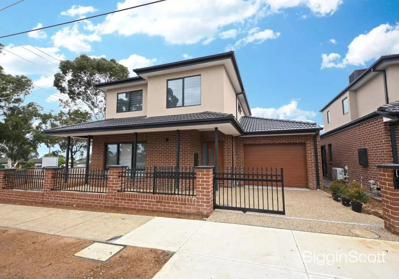 137 View Mount Road, Glen Waverley, VIC, Glen Waverley - Thumbnail 2