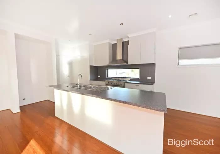 137 View Mount Road, Glen Waverley, VIC, Glen Waverley - Thumbnail 3
