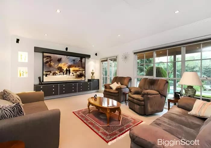 15-17 Mackintosh Road, Wheelers Hill, VIC, Wheelers Hill - Thumbnail 3