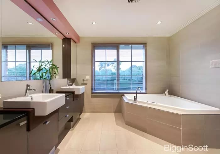 15-17 Mackintosh Road, Wheelers Hill, VIC, Wheelers Hill - Thumbnail 4