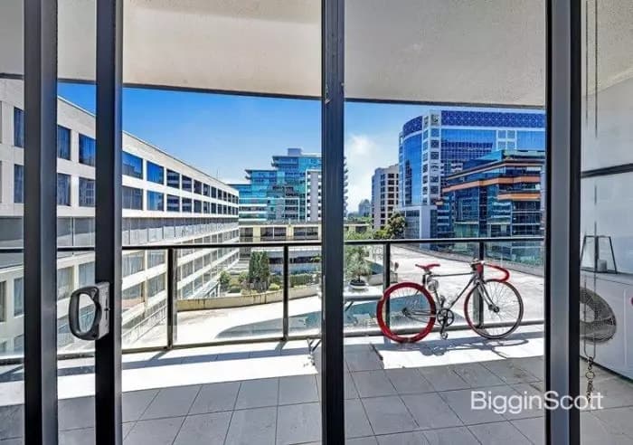 404/55 Queens Road, Melbourne, VIC, Melbourne - Thumbnail 3