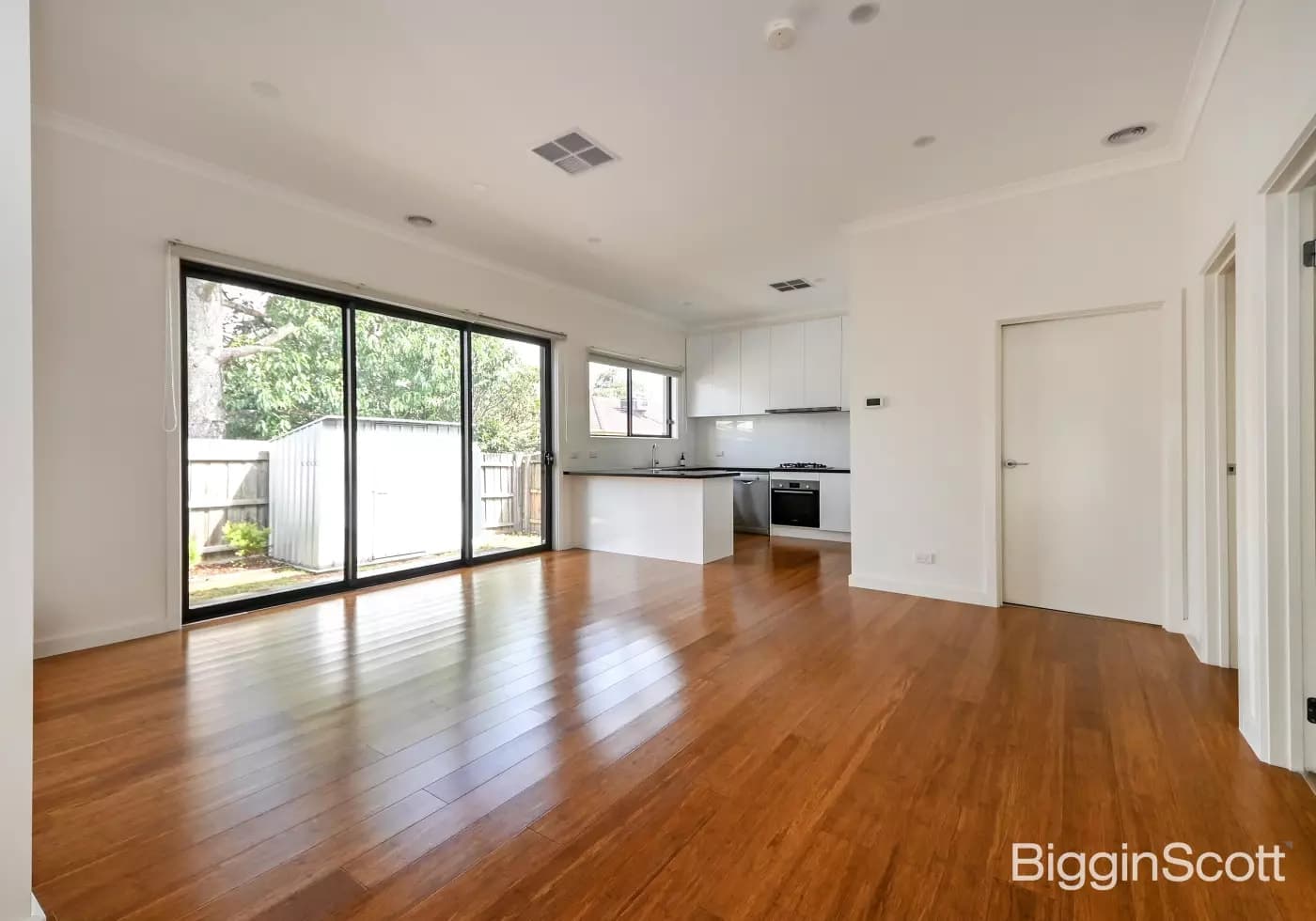 3/30 Clyde Street, Ferntree Gully, VIC, Ferntree Gully - Thumbnail 2