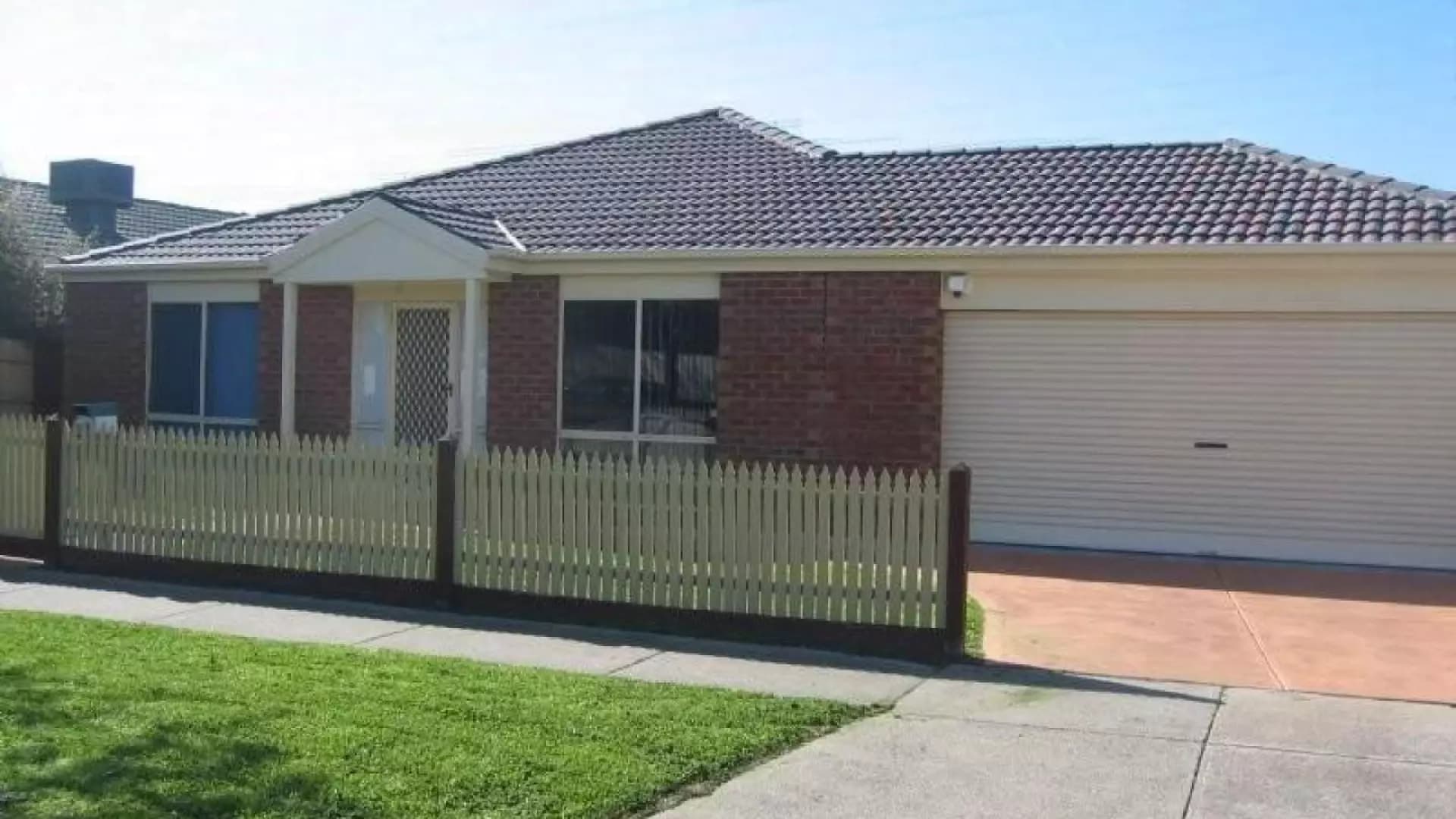 147 Hinrichsen Drive, Hallam, VIC, Hallam - Thumbnail 2