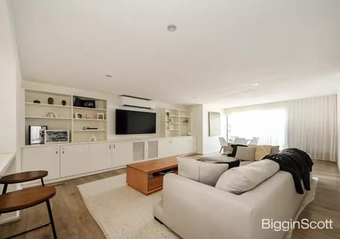 2/57 Lynden Grove, Mount Waverley, VIC, Mount Waverley - Thumbnail 3