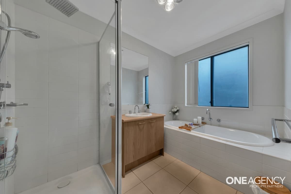 25 Aruba Avenue, Point Cook, Point Cook - Thumbnail 8