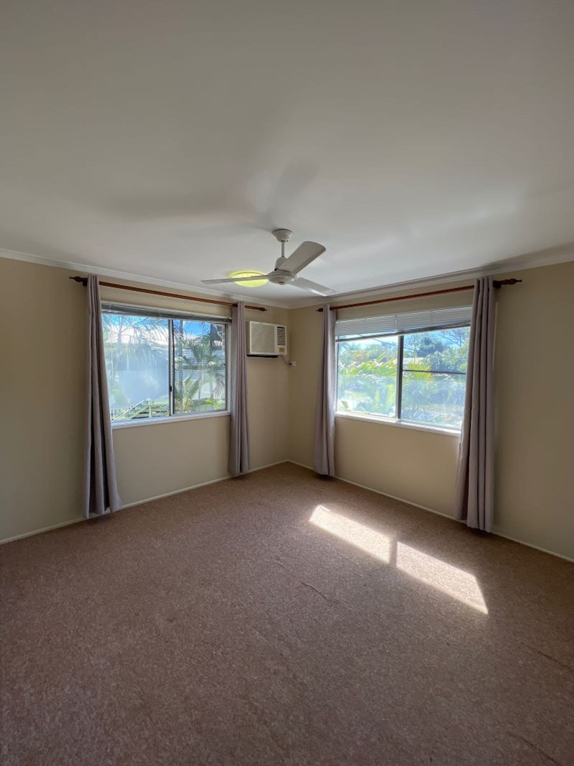 12 Shannon Drive, Moranbah, QLD, 4744, Moranbah - Thumbnail 4