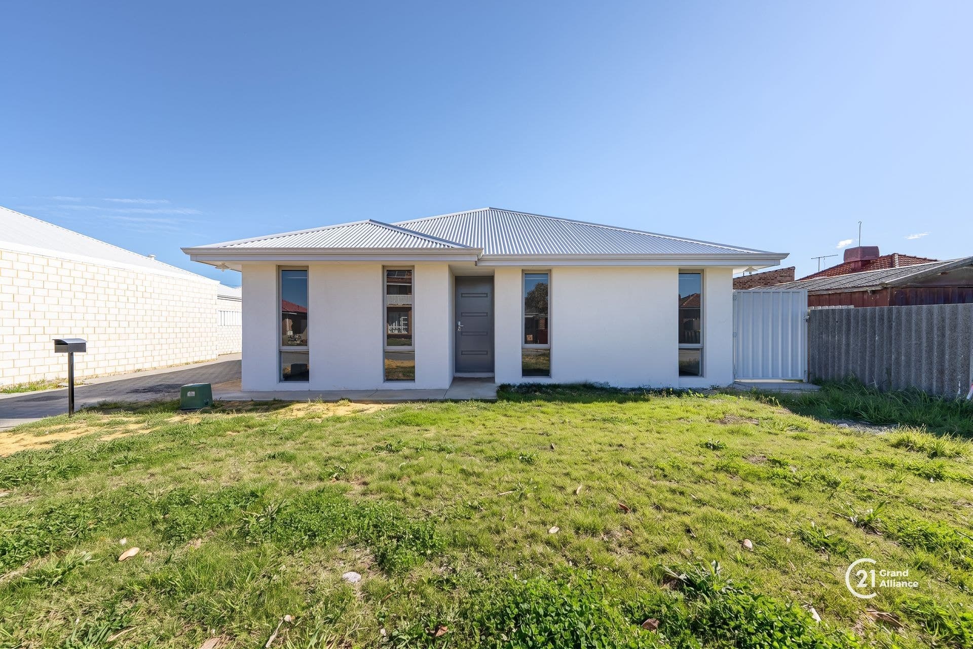 2/280 Lord Street, Perth, WA, 6000, Cannington - Image 1
