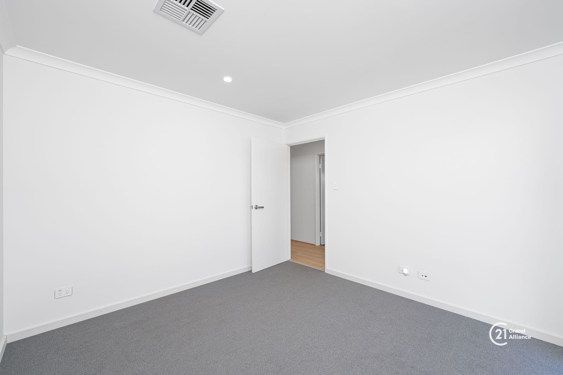 2/280 Lord Street, Perth, WA, 6000, Cannington - Thumbnail 8