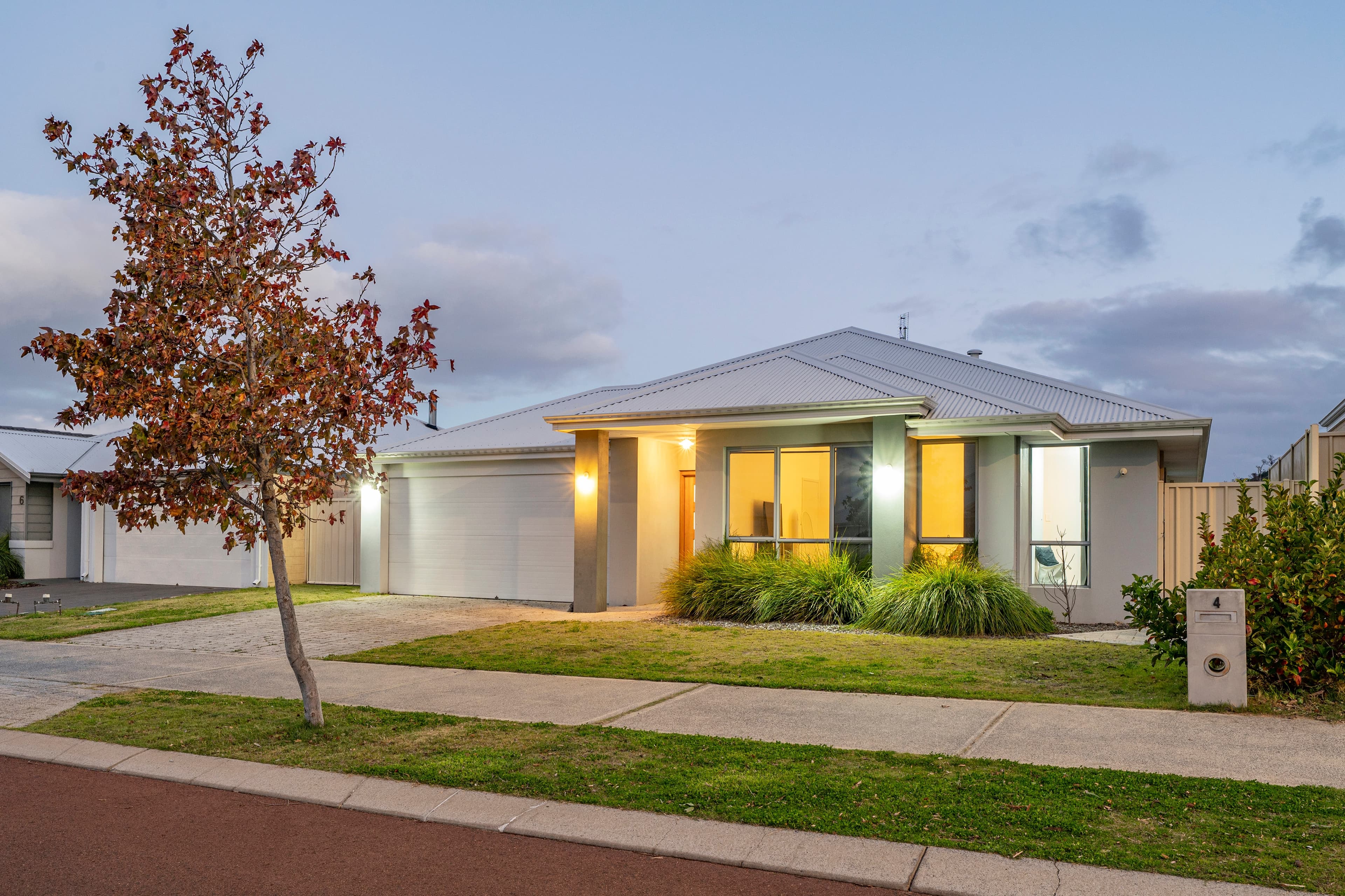 4 Princeville Avenue, DUNSBOROUGH WA 6281, Dunsborough - Image 1