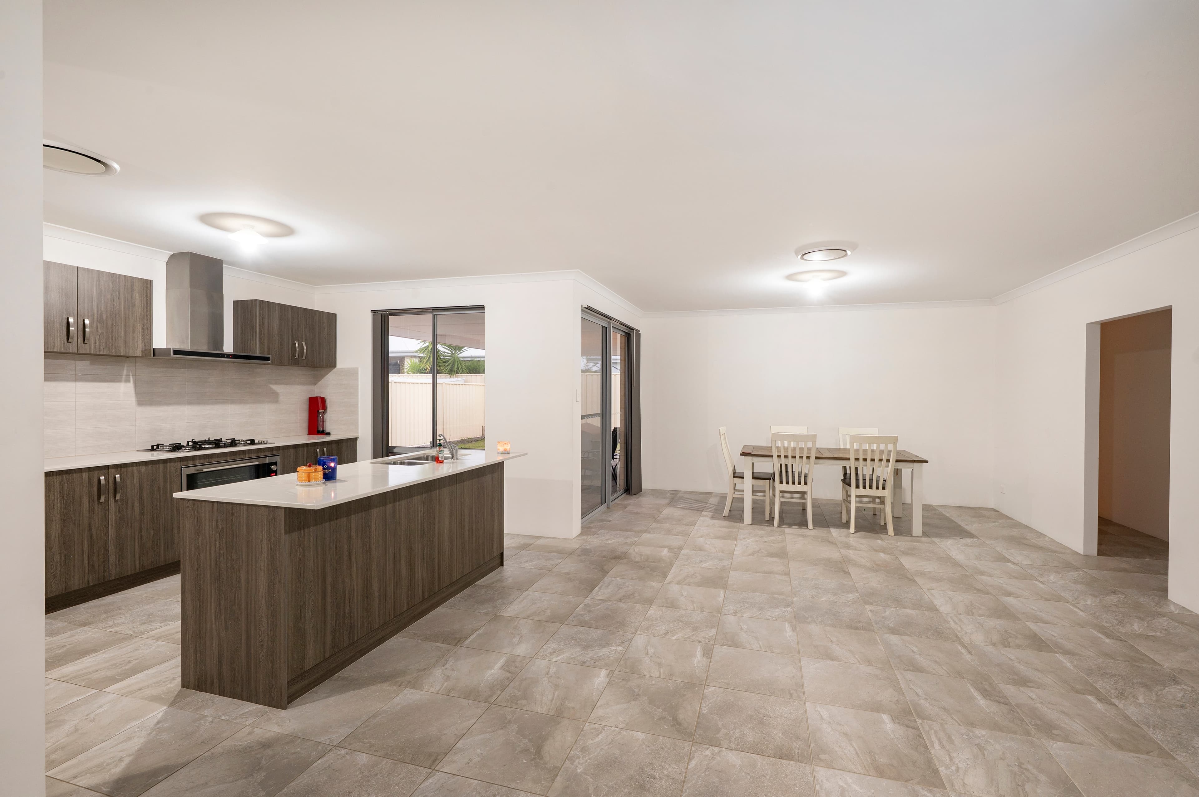 4 Princeville Avenue, DUNSBOROUGH WA 6281, Dunsborough - Thumbnail 8