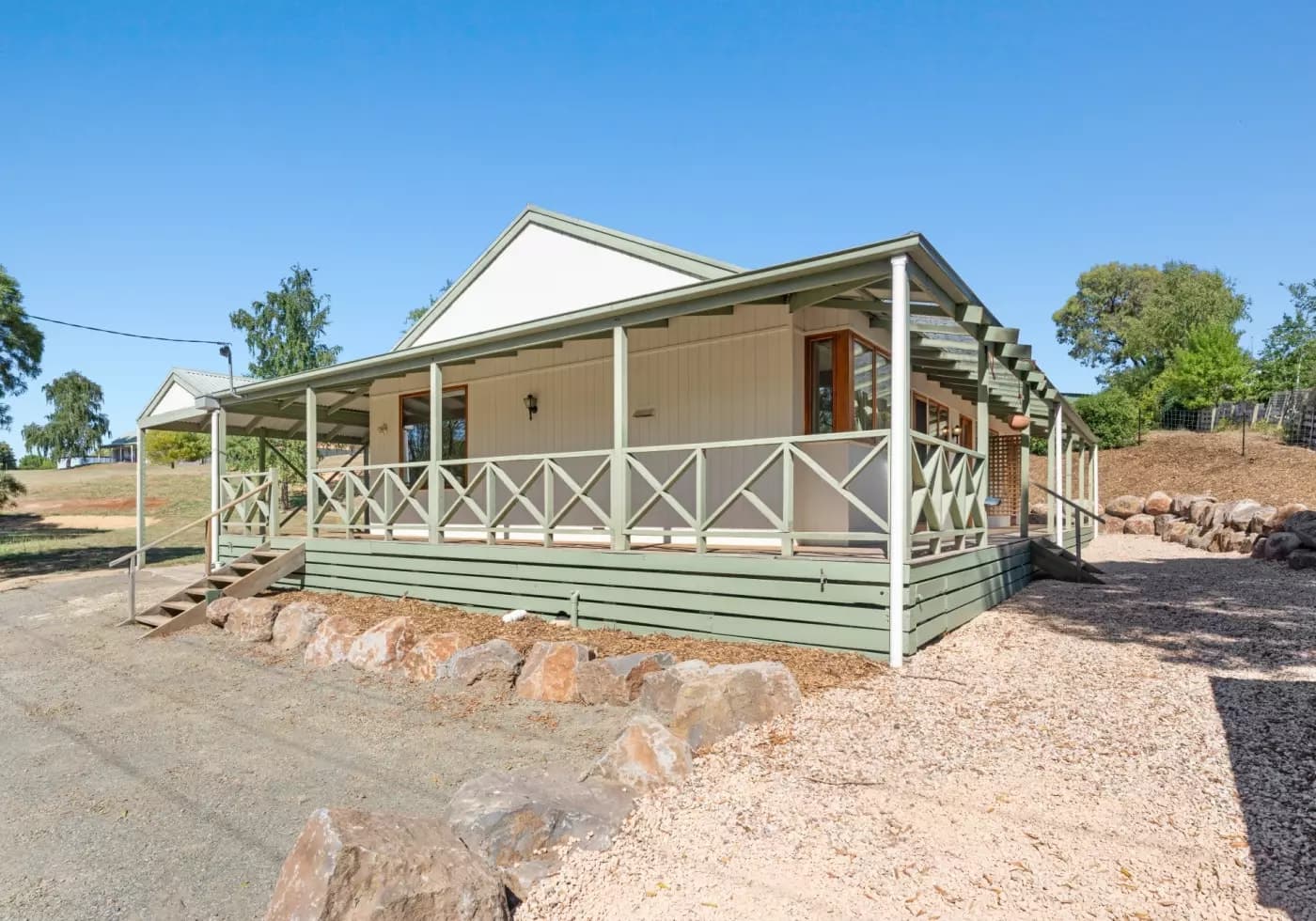 11 Tierneys Lane, Daylesford, VIC, Daylesford - Thumbnail 2