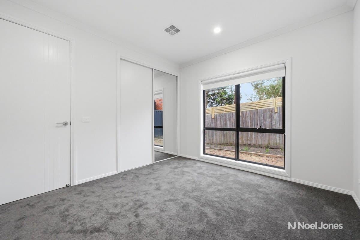 2/2 Sierra Place, Chirnside Park - Thumbnail 5