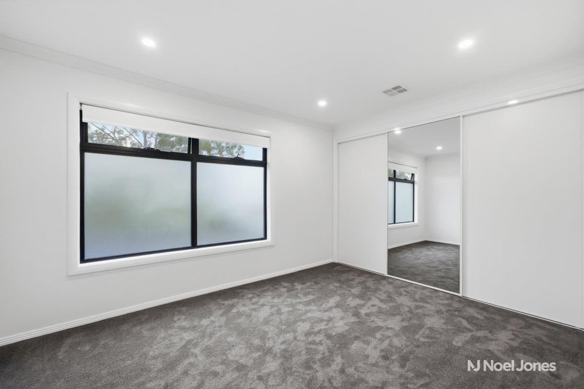 2/2 Sierra Place, Chirnside Park - Thumbnail 7