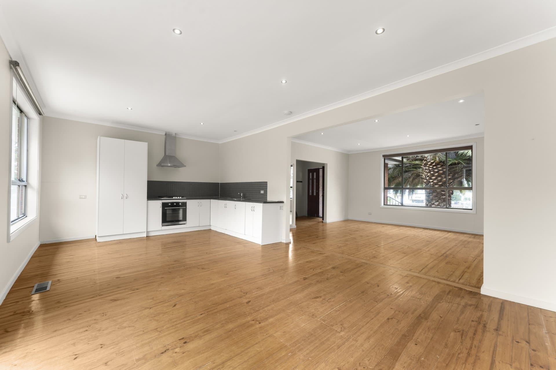 8 Vineyard Rd, Sunbury - Thumbnail 3