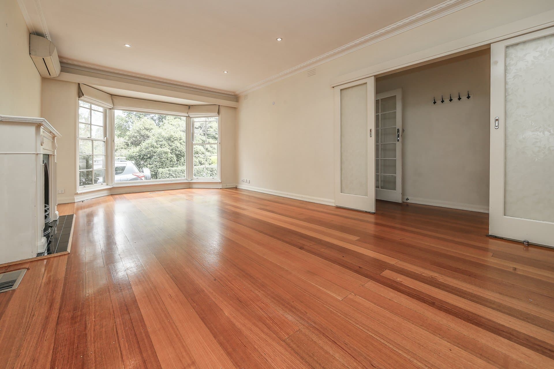 2/2 Spencer Road, Camberwell - Thumbnail 2