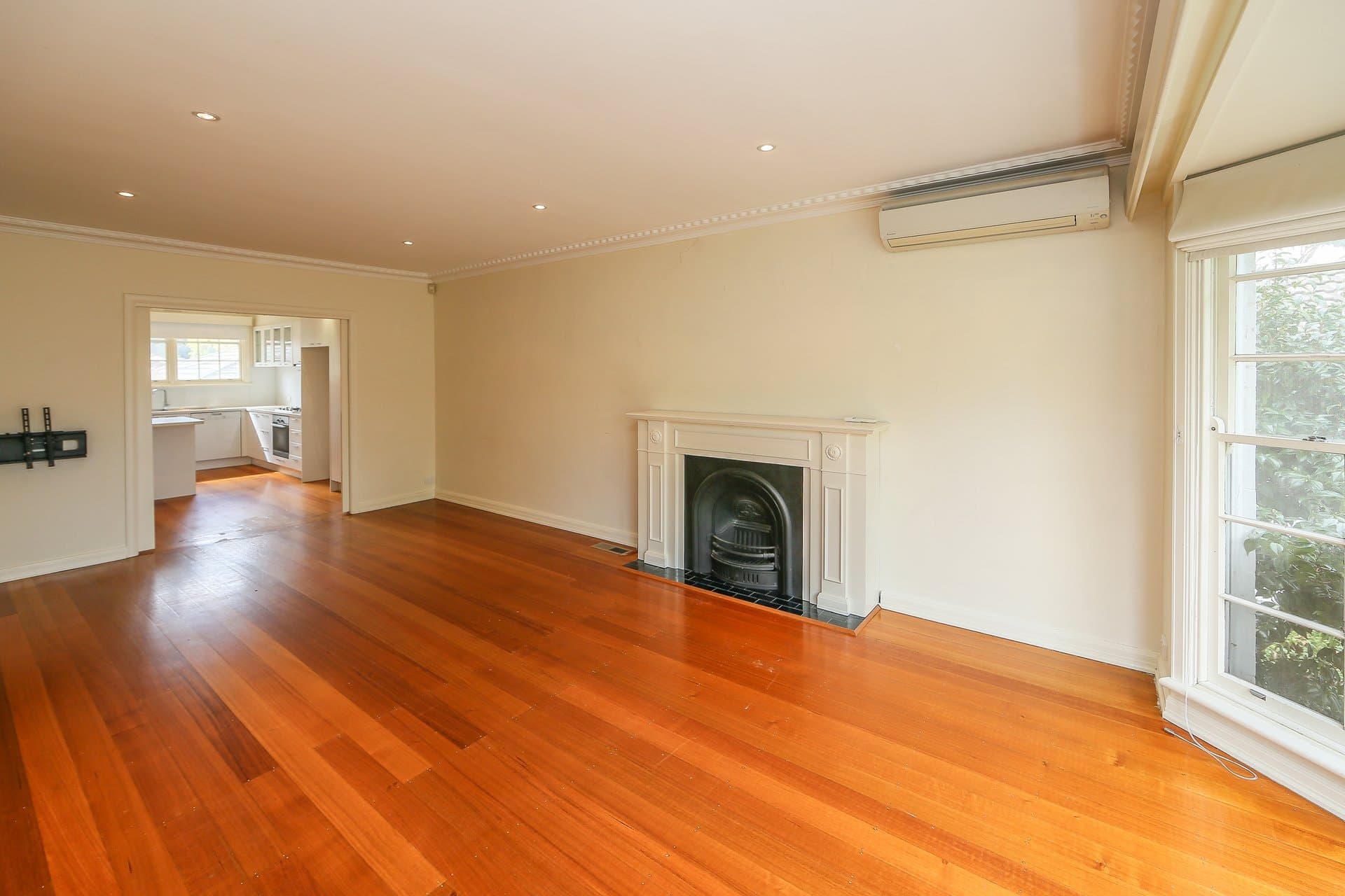 2/2 Spencer Road, Camberwell - Thumbnail 3