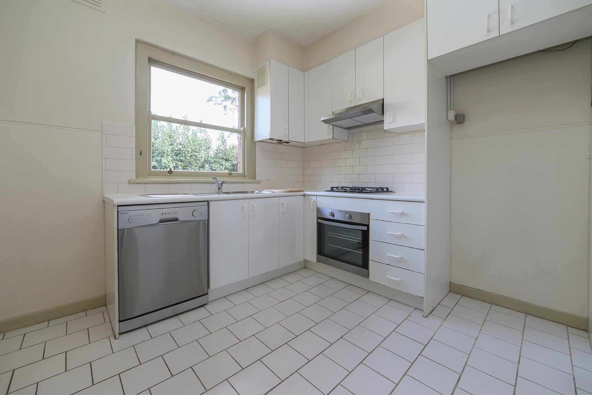 4/2 Finchley Court, Hawthorn - Thumbnail 3