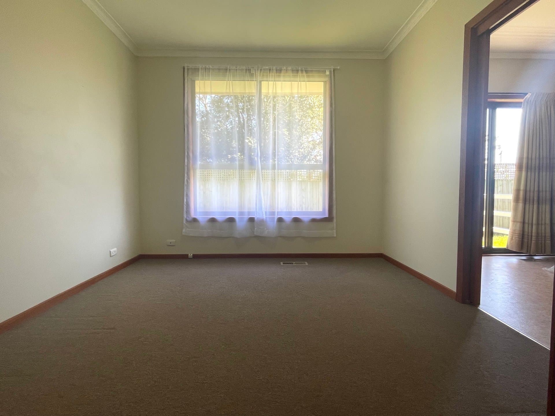 2/9 Leura Street, Surrey Hills - Thumbnail 4