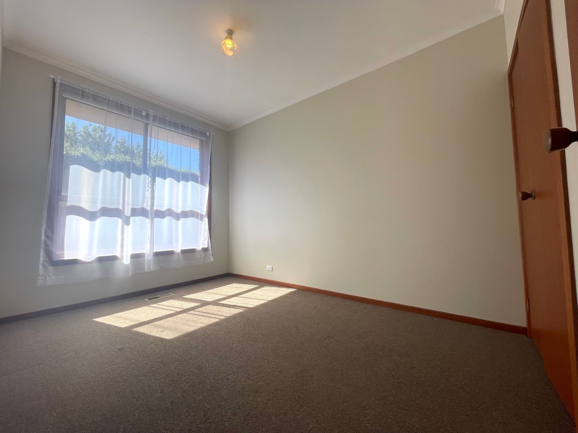 2/9 Leura Street, Surrey Hills - Thumbnail 7
