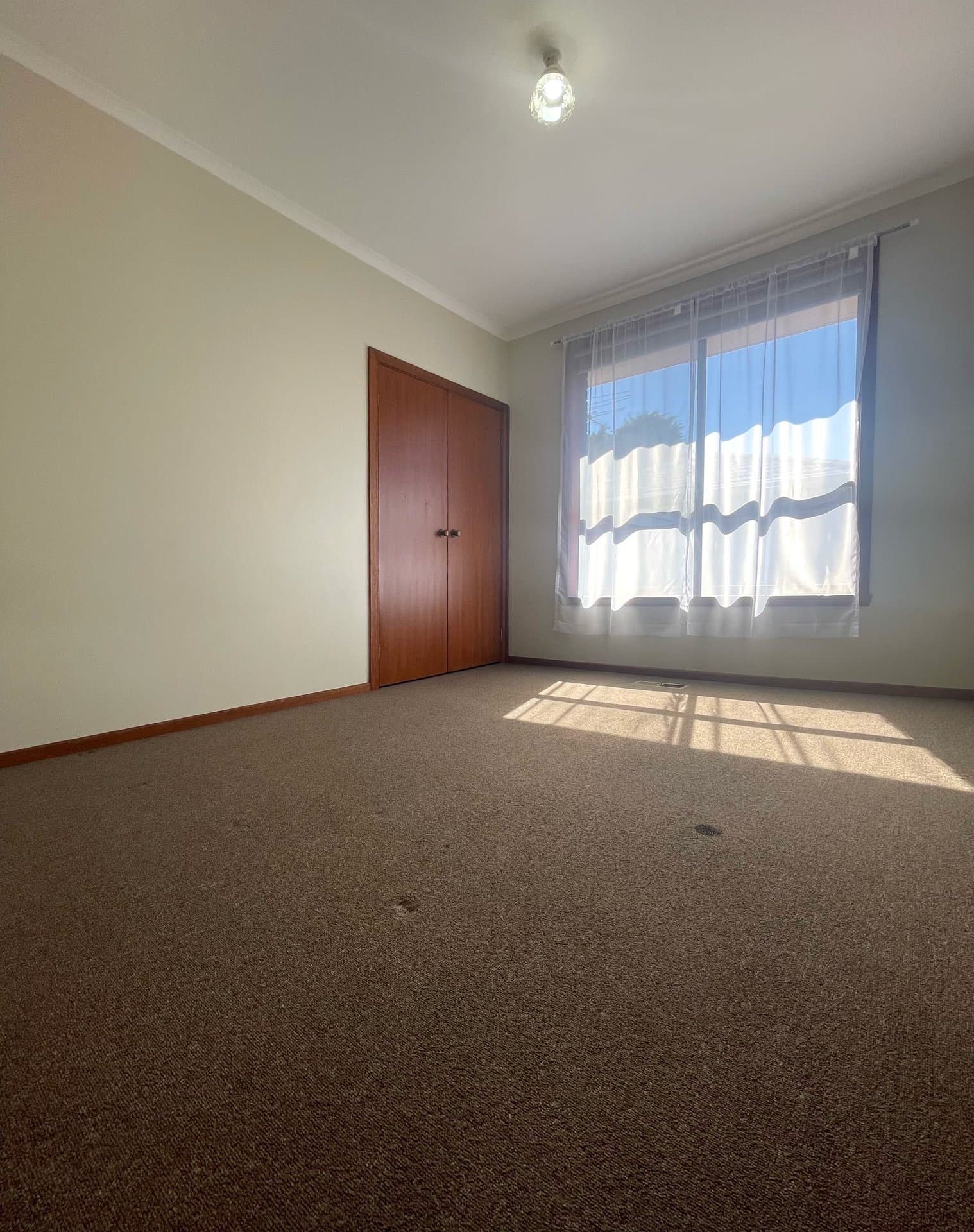 2/9 Leura Street, Surrey Hills - Thumbnail 8