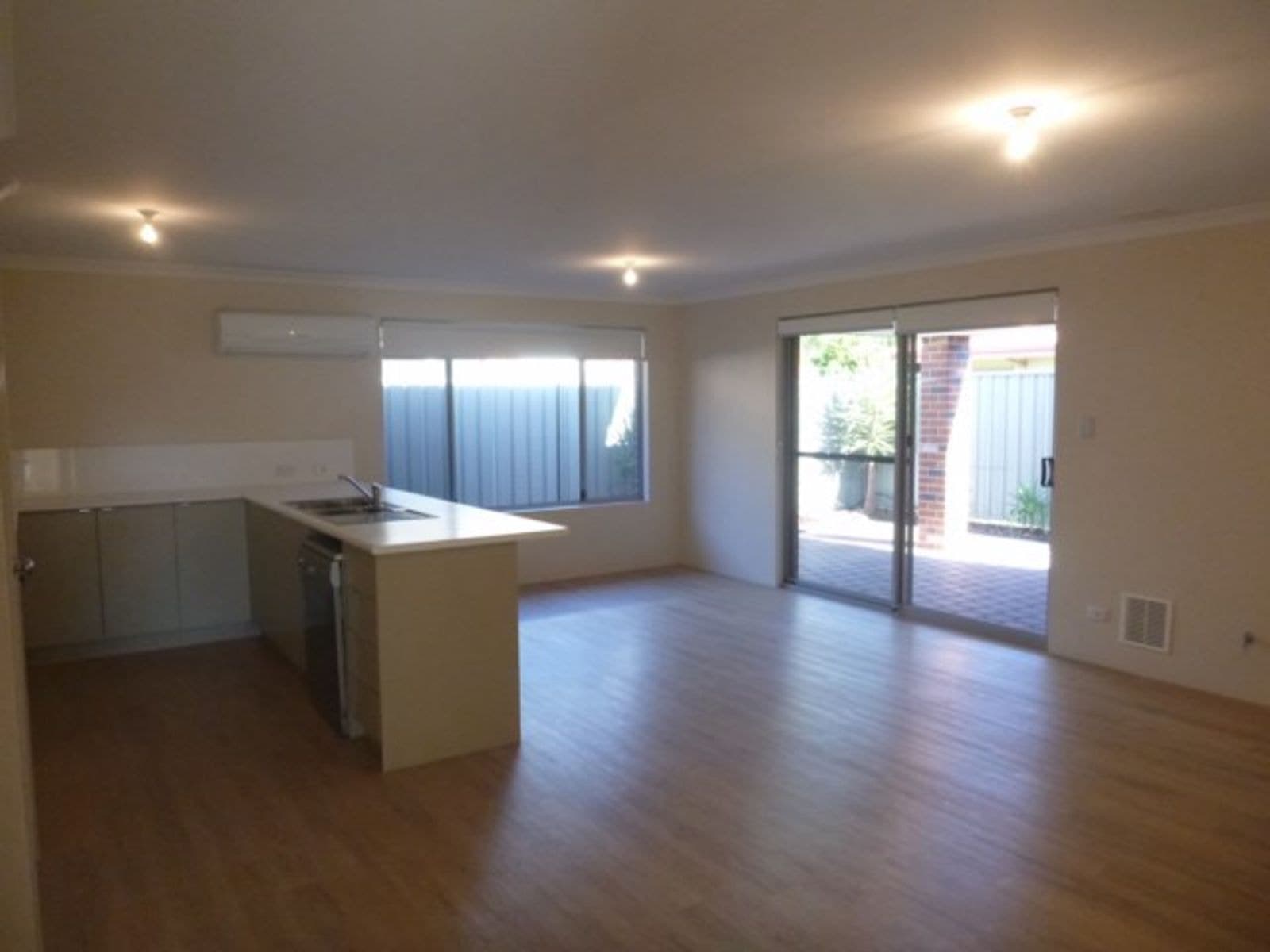 1/18 Alpha Road, West Busselton WA 6280, West Busselton - Thumbnail 4
