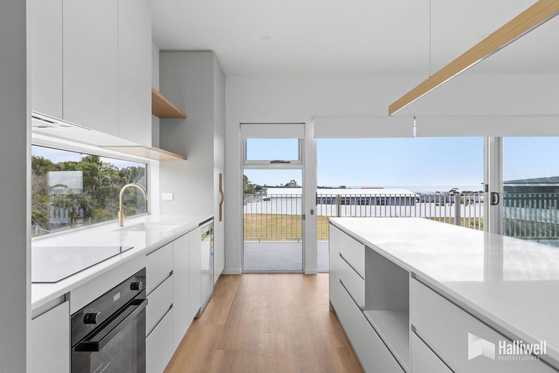 1/60 Taroona Street, Hawley Beach, Hawley Beach - Thumbnail 2