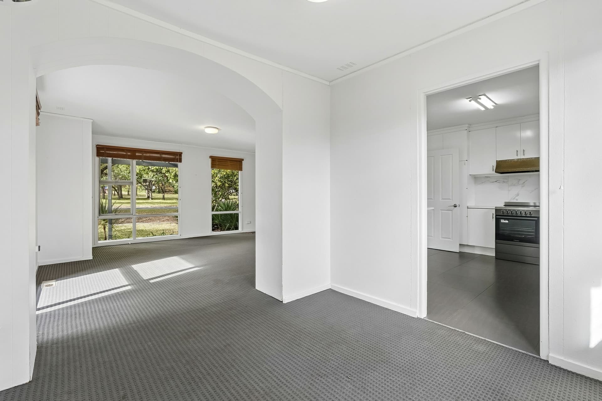 17 Officer Crescent, Ainslie, Ainslie - Thumbnail 7