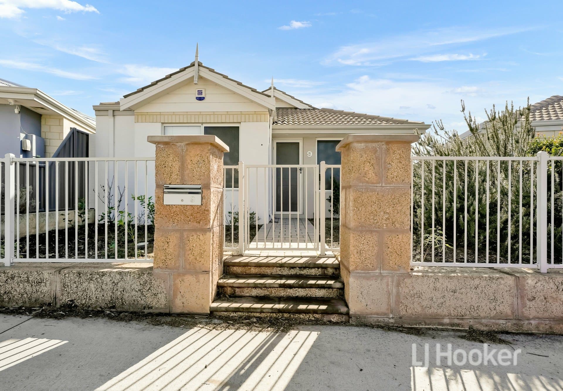 9 Antina Road, Banksia Grove, Banksia Grove - Thumbnail 2