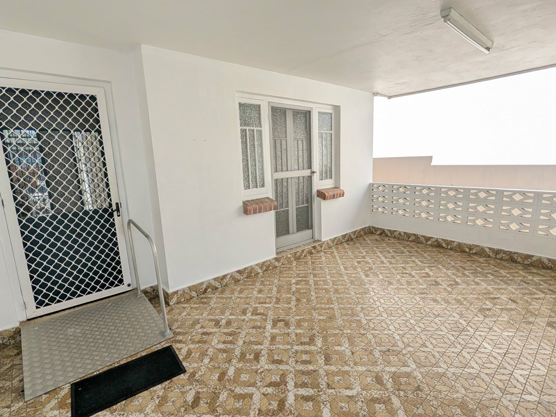 253 Mulgrave Road, Bungalow, Bungalow - Thumbnail 2