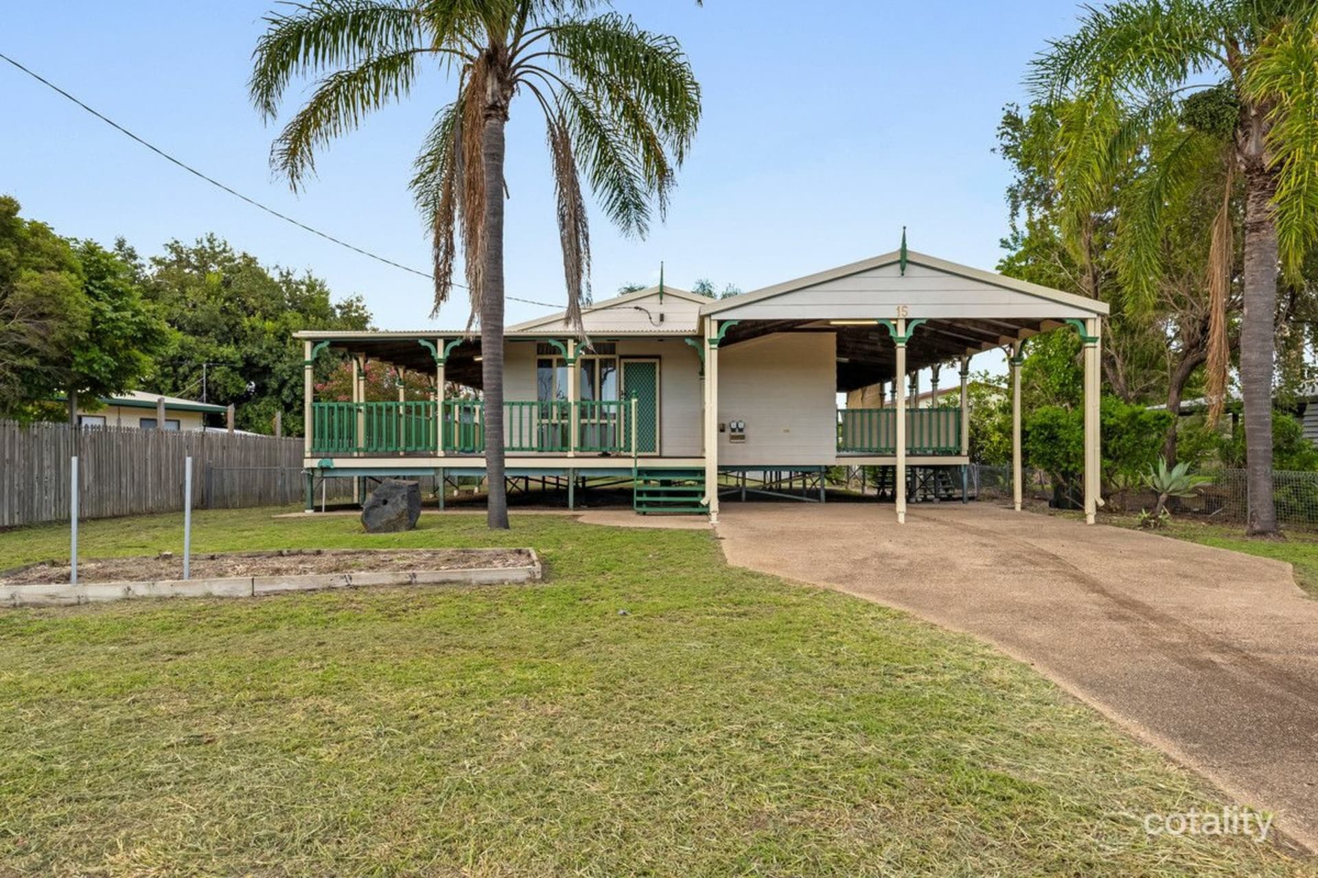 15 Gordon Street, Capella, Capella - Thumbnail 2